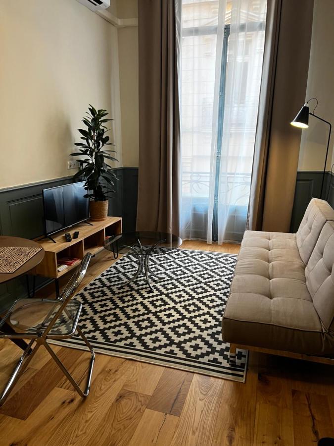 Cours Republique Appartement Narbonne Buitenkant foto